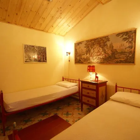 Holiday Home In Umbria With Panoramic Views Апартаменты Capodacqua (Assisi)